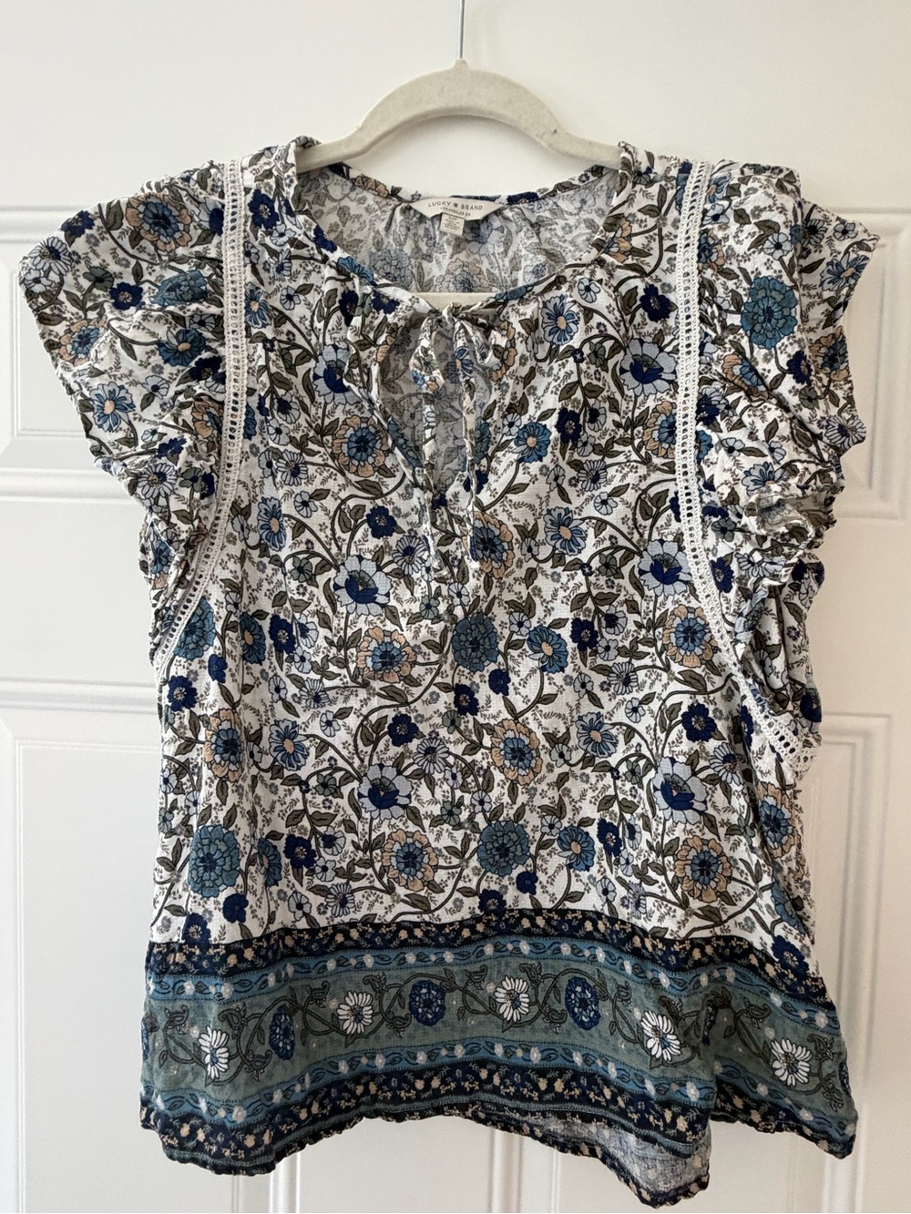 Women’s Floral Lace-Trim Blouse - Blue & White